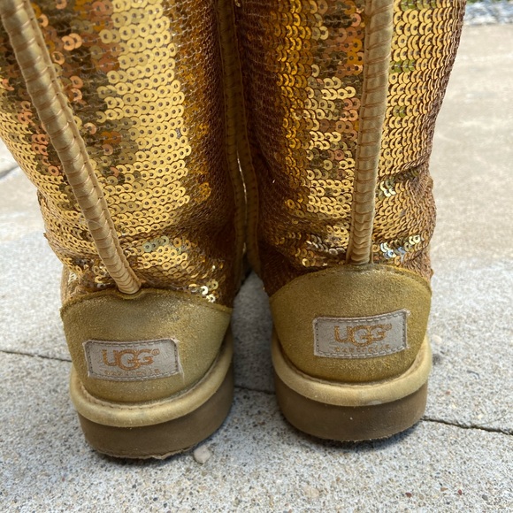 gold sparkly ugg boots - Picture 3 of 4